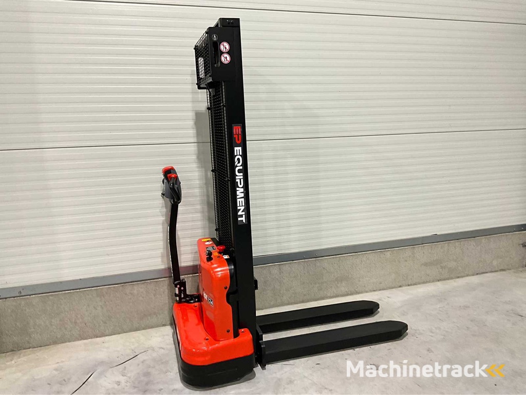 2025 EP EST 124 3.3 meter Stacker