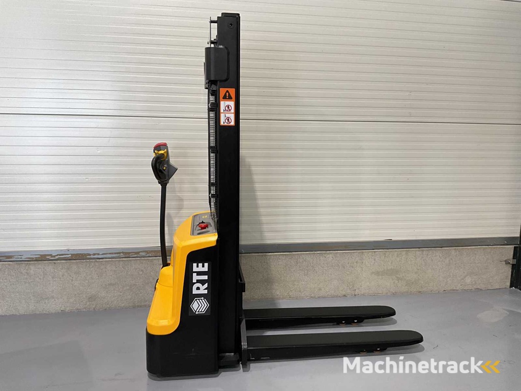 2025 RTE WS15H 3.0 meter Stacker