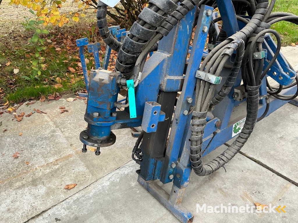 Induma Montierte hydraulische Schnecke