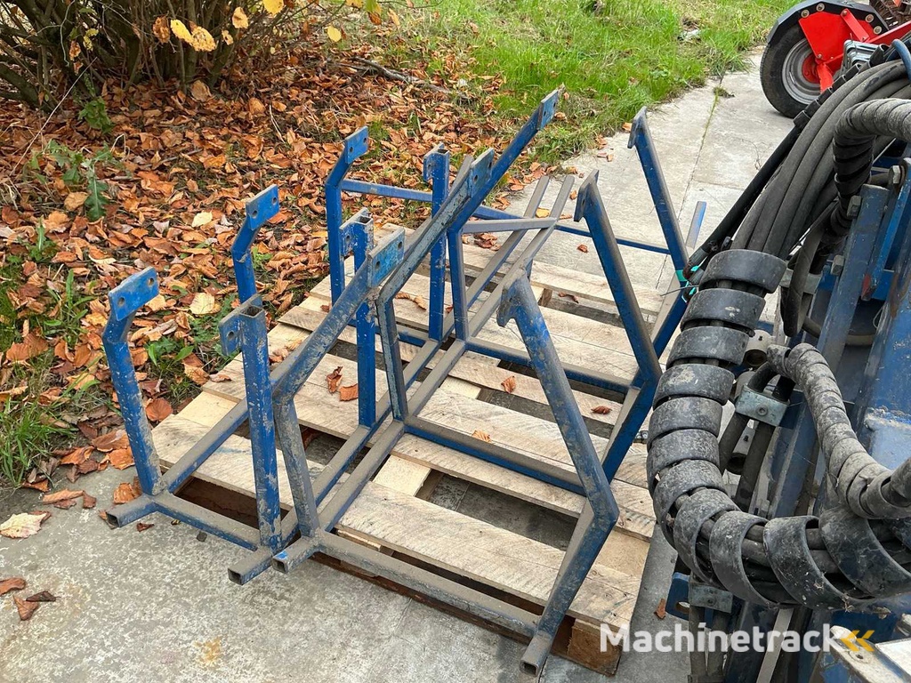 Induma Montierte hydraulische Schnecke