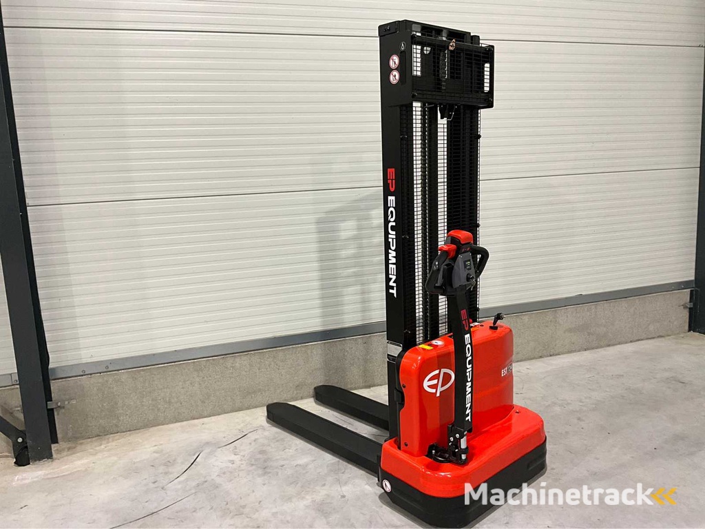2024 EP EST 124 3.3 meter Stacker
