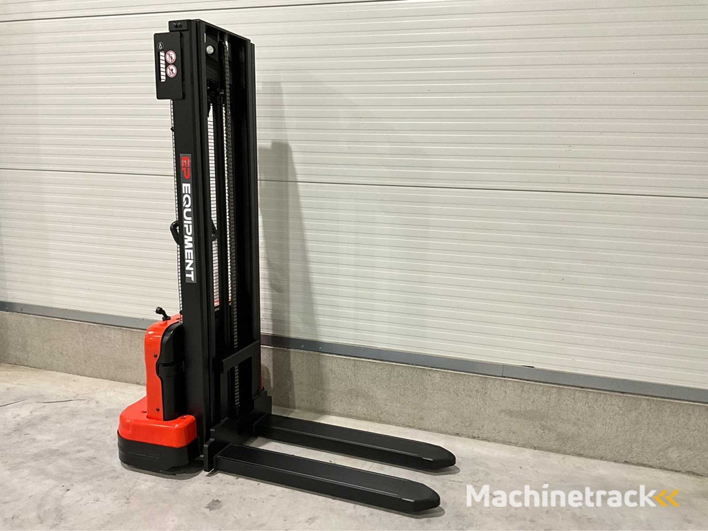 2024 EP EST 124 3.3 meter Stacker