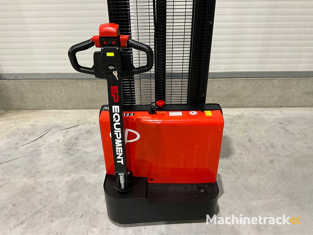 2025 EP ESL 3.3 meter Stacker