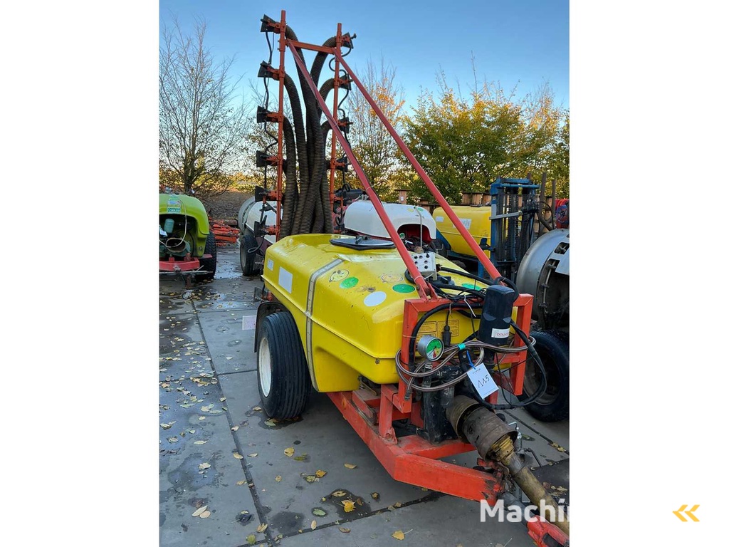 Douven Anhängespritze