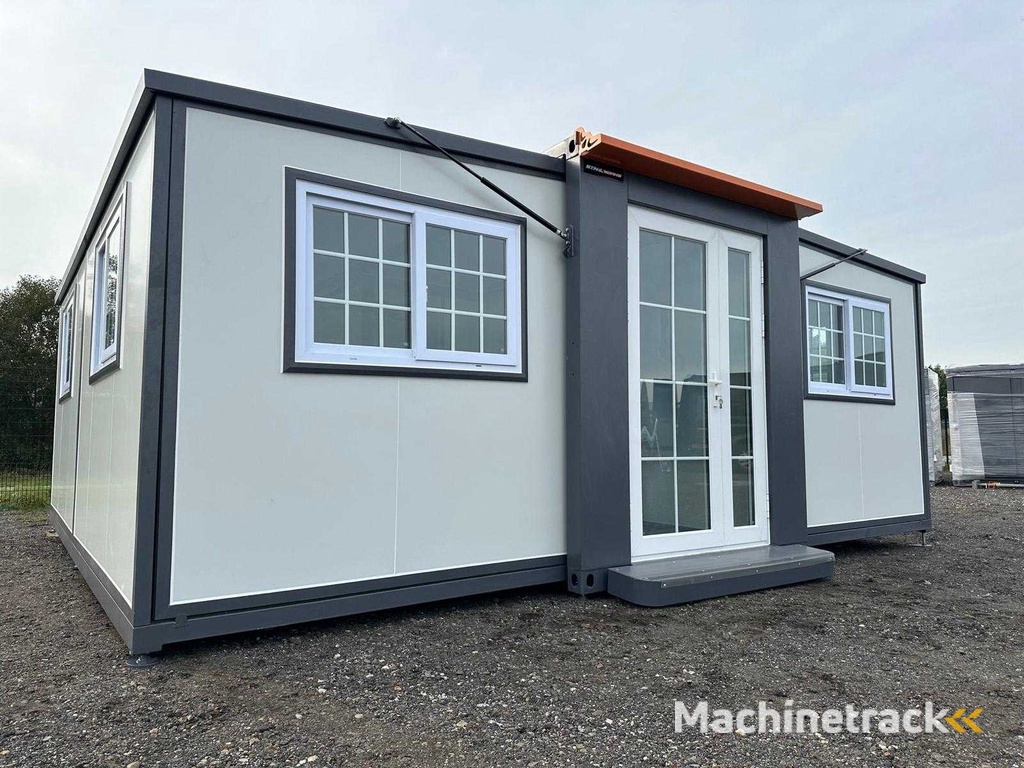 Stahlworks Complete Deluxe 19ft x 20ft Tiny House