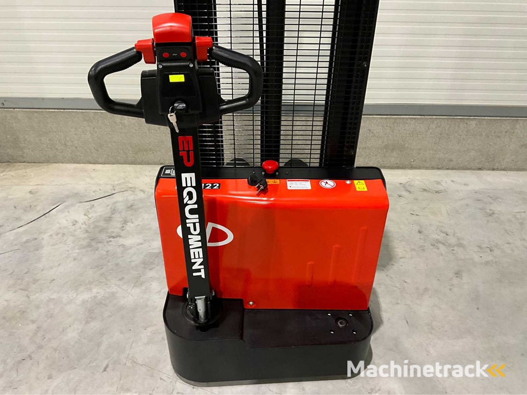 2025 EP ESL 2.7 meter Stacker