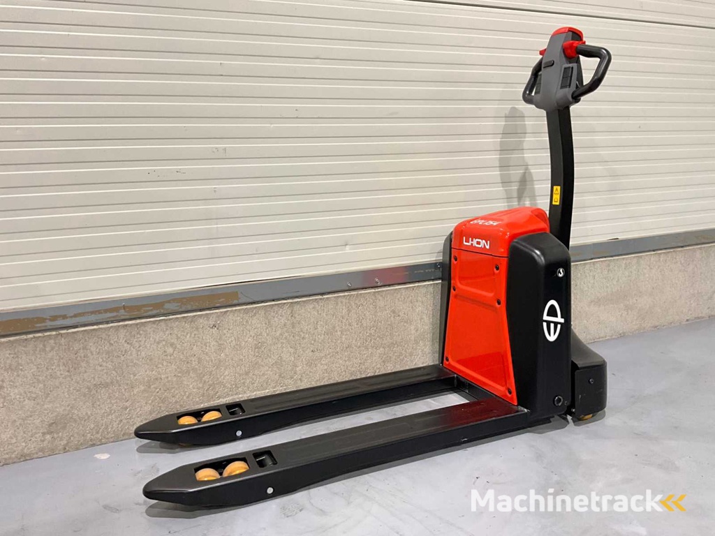 EP - 2025 - EPL 154 - Electric pallet truck