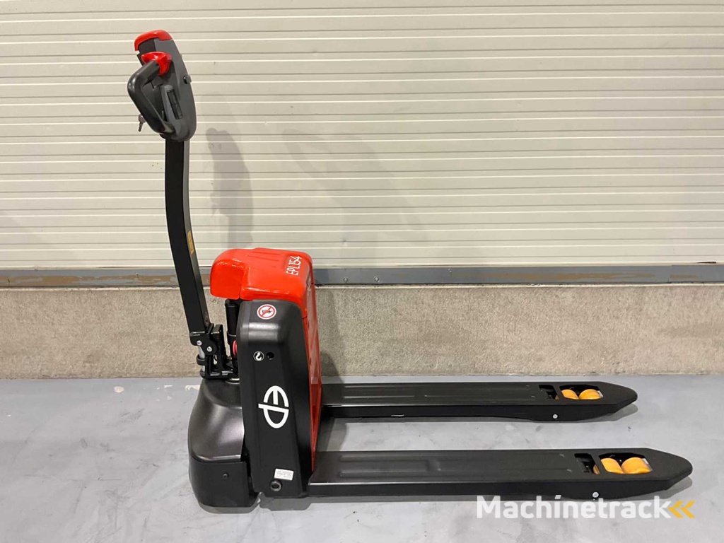EP - 2025 - EPL 154 - Electric pallet truck