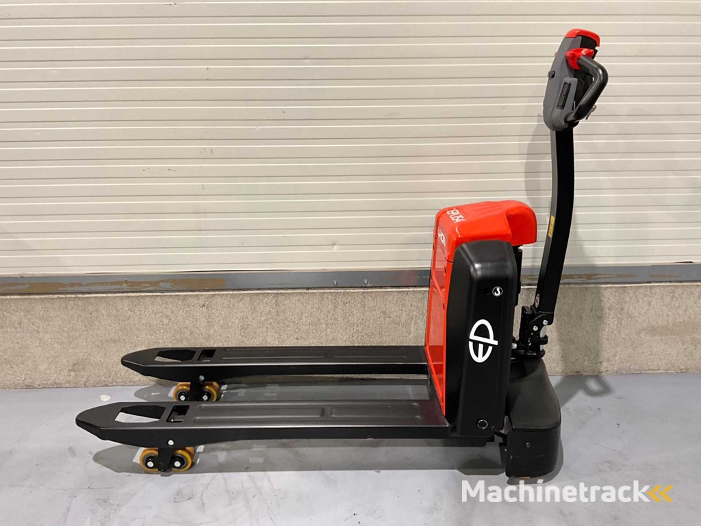 EP - 2025 - EPL 154 - Electric pallet truck