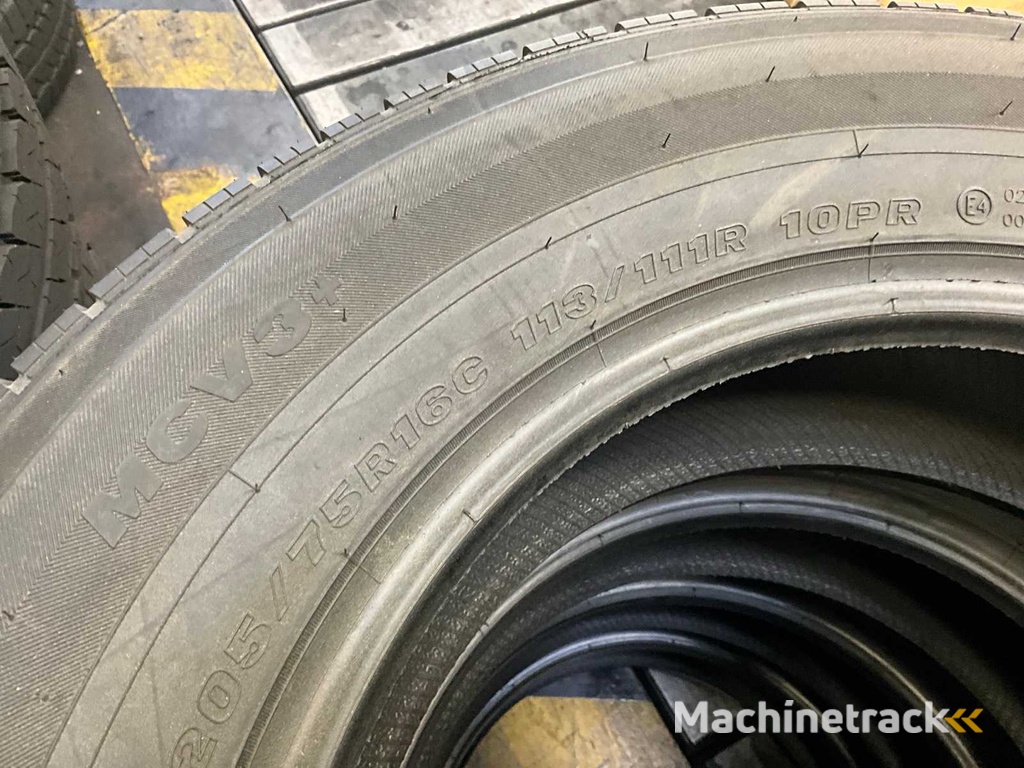 Gitivan Smart 205/75R16C Car Tyres (8x)