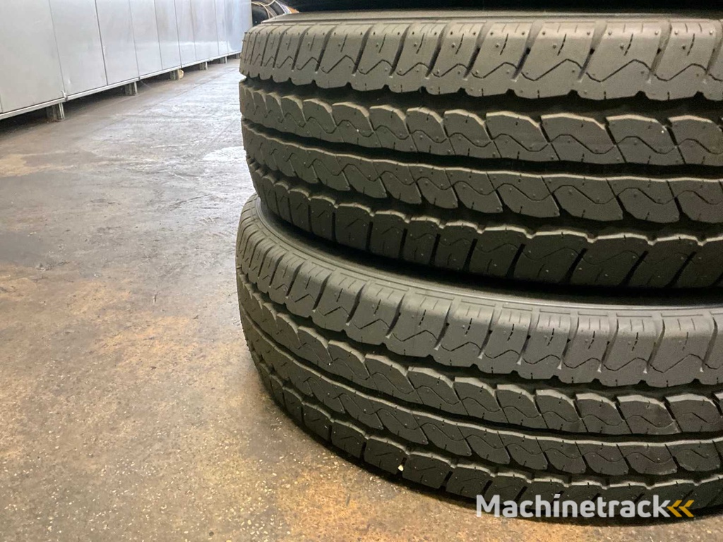 Gitivan Smart 205/75R16C Car Tyres (8x)