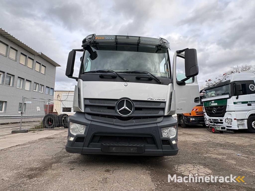 MERCEDES-BENZ Actros 1843 Sattelzugmaschine