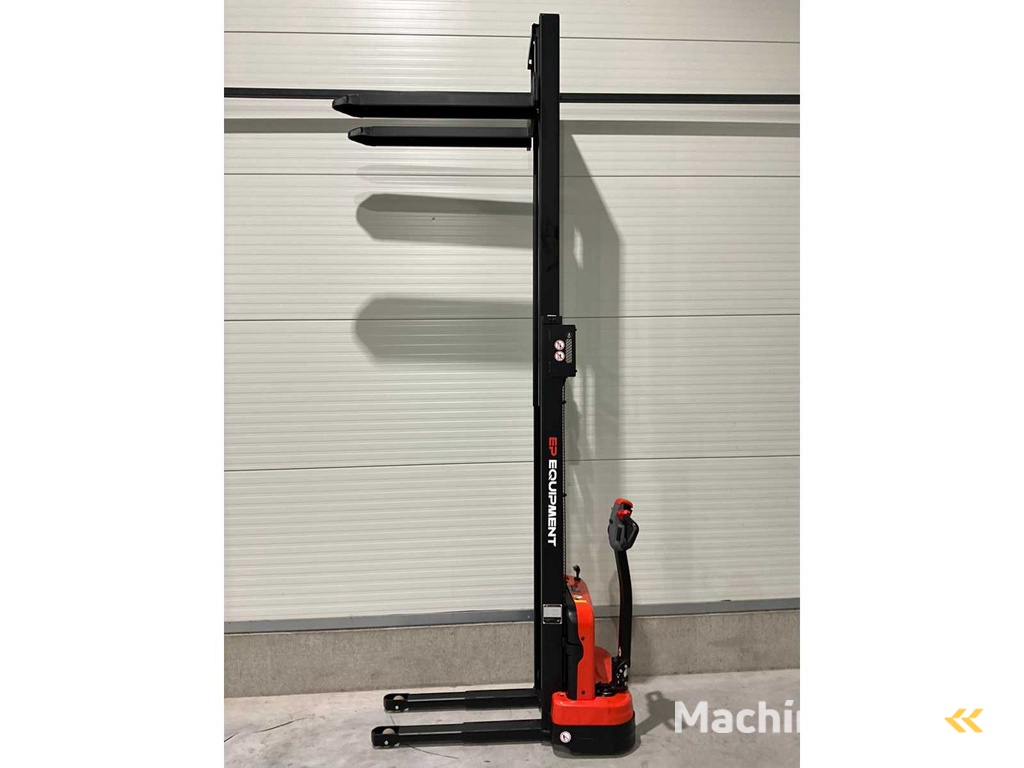 2025 EP EST 124 3.6 meter Stacker