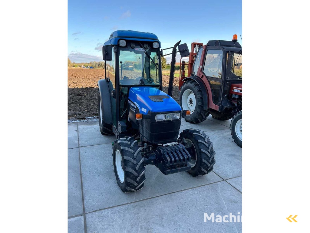 New Holland TN75N Tractor