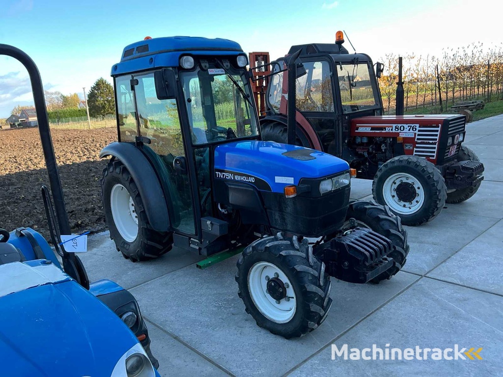 New Holland TN75N Tractor