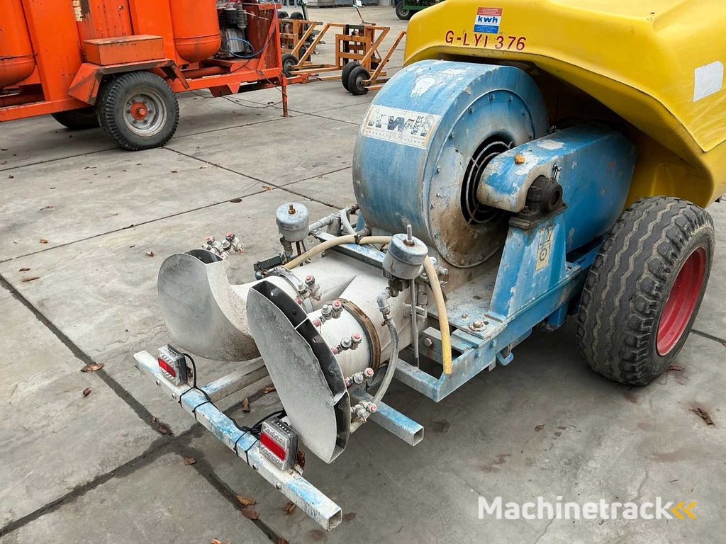 KWH Kombi V1500 Anhängespritze