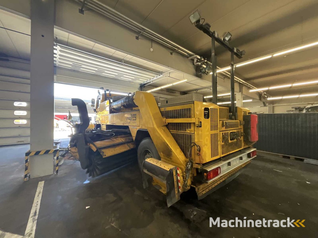 MAN - Flugfeld Kehrblasgerät Jetbroom - 2005