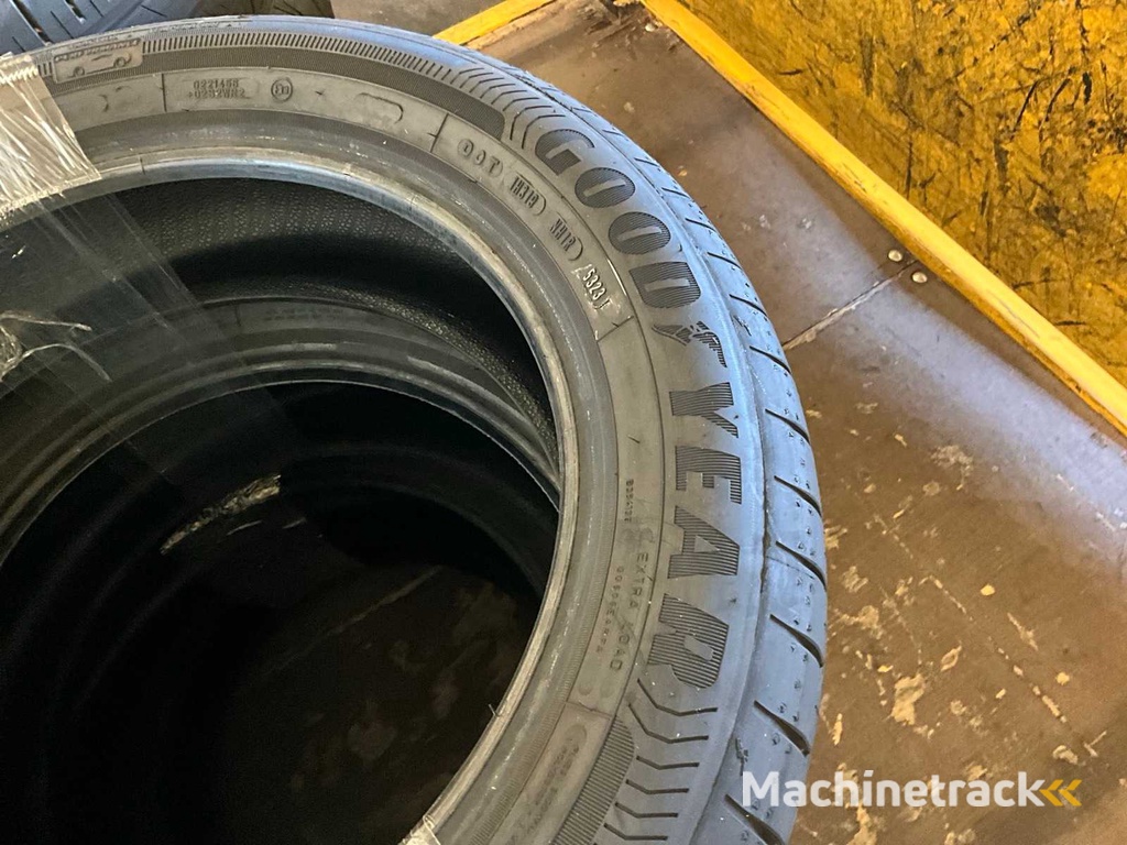 Goodyear Efficient Grip 195/55R16 Car Tyre Year 2025 (24x)