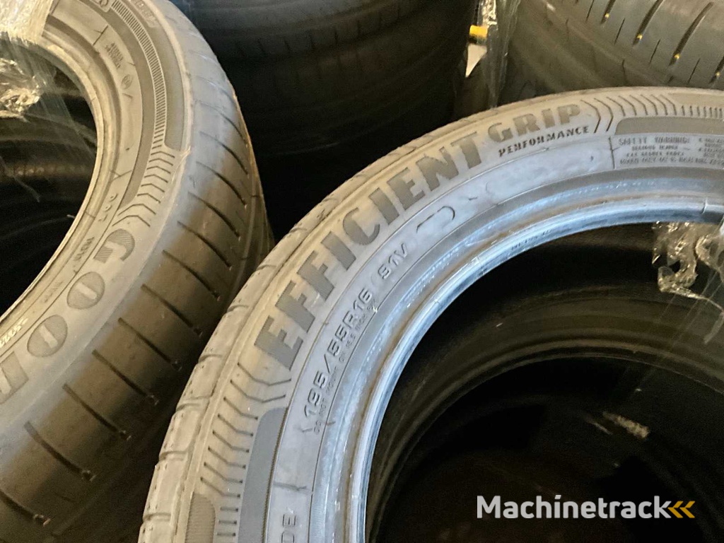 Goodyear Efficient Grip 195/55R16 Car Tyre Year 2025 (24x)