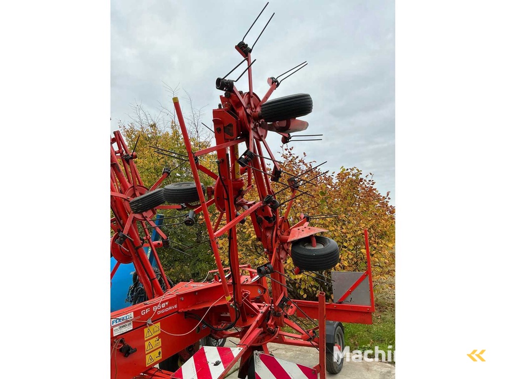 Kuhn GF 8501 Hooischudder