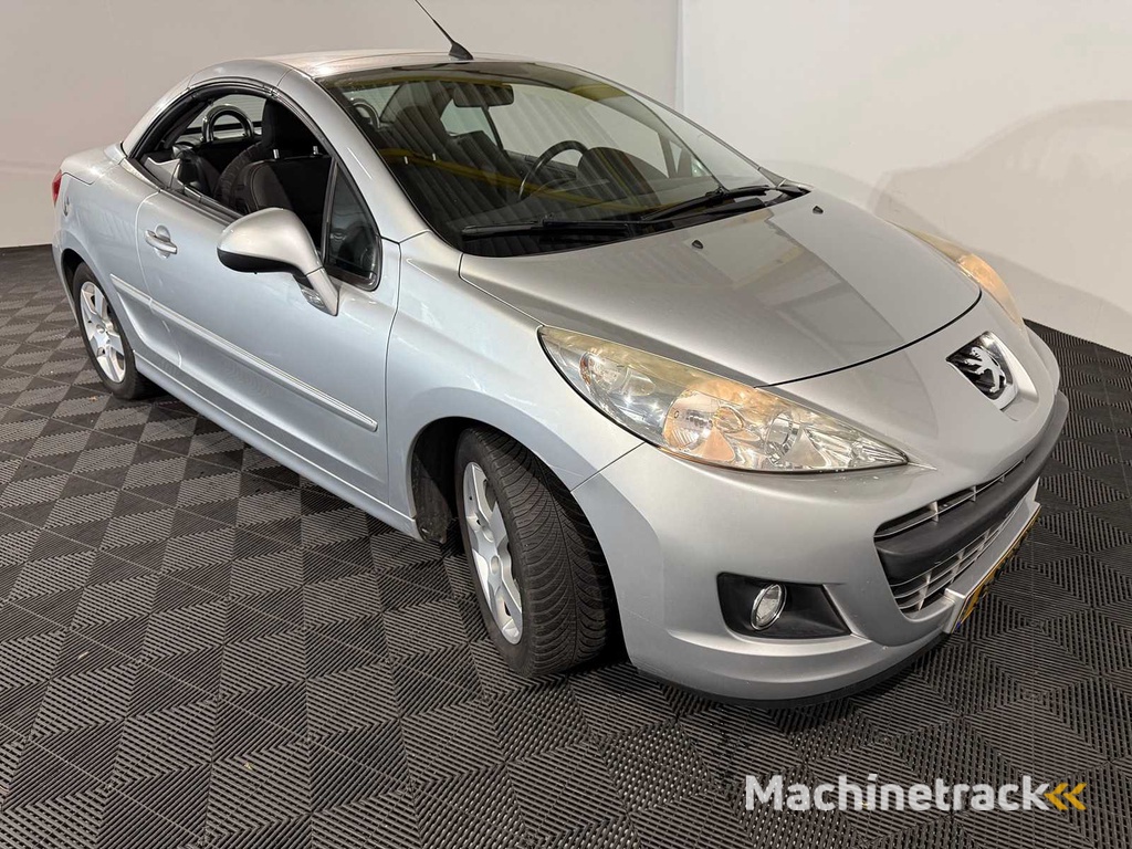 Peugeot 207 CC 1.6 VTi Schwarz &amp; Blanc, 5-XFZ-12