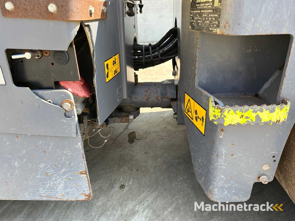 DYNAPAC - 2017 - CC1200 - Duowals