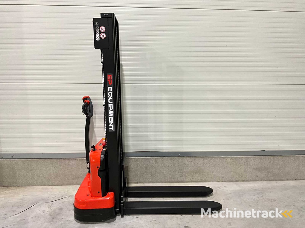 2025 EP EST 124 3.0 meter Stacker