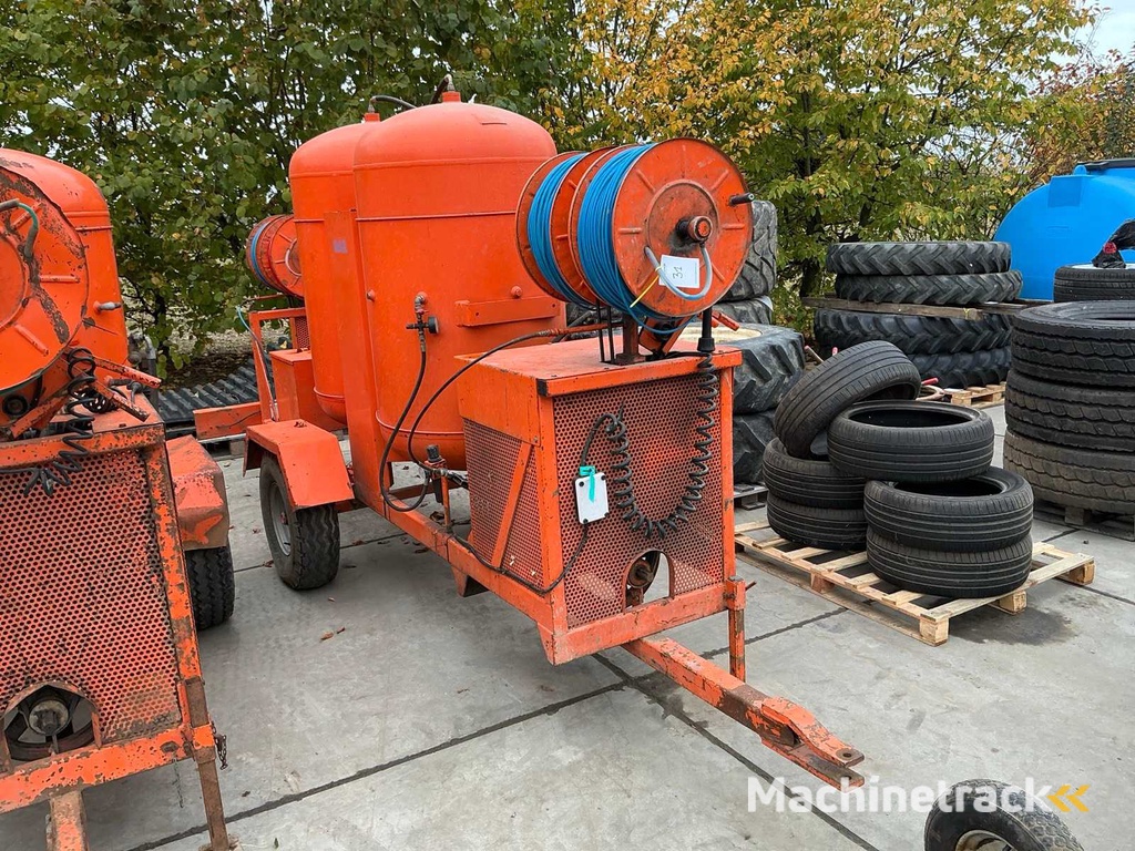 B.A.B. Kompressor zum Beschneiden