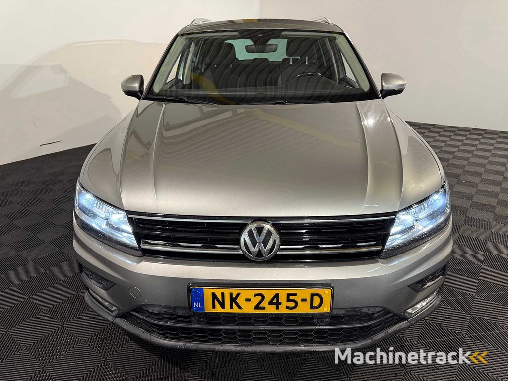 Volkswagen Tiguan 1.4 TSI Con. Serie, NK-245-D