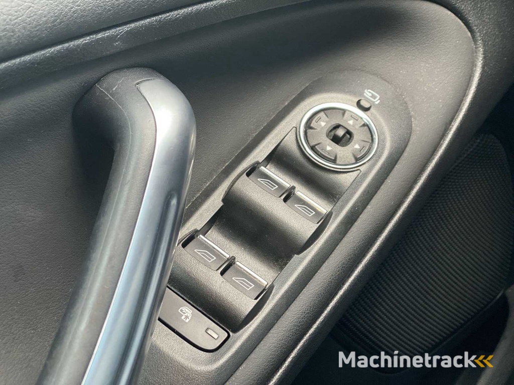 Ford S-Max 2.0 TDCi S Edition 7-Sitzer 2014 | P-699-BD