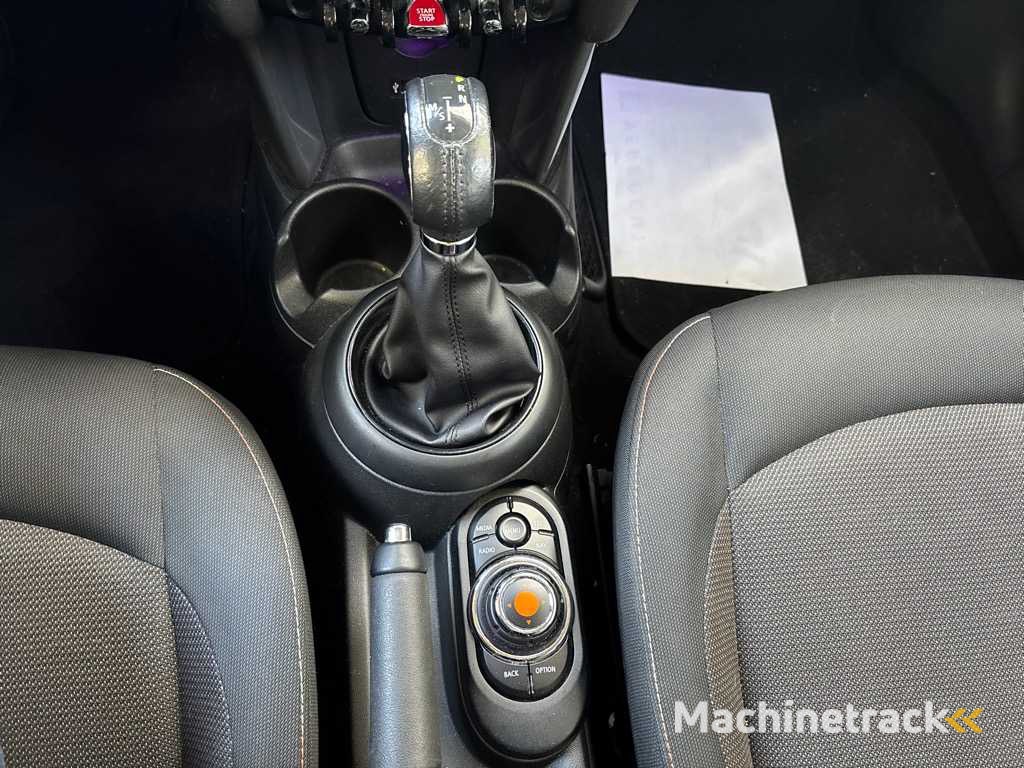 Mini - 2017 - Mini - Automatic - 1.5 Coop. D Pepp.Bns - Passenger car