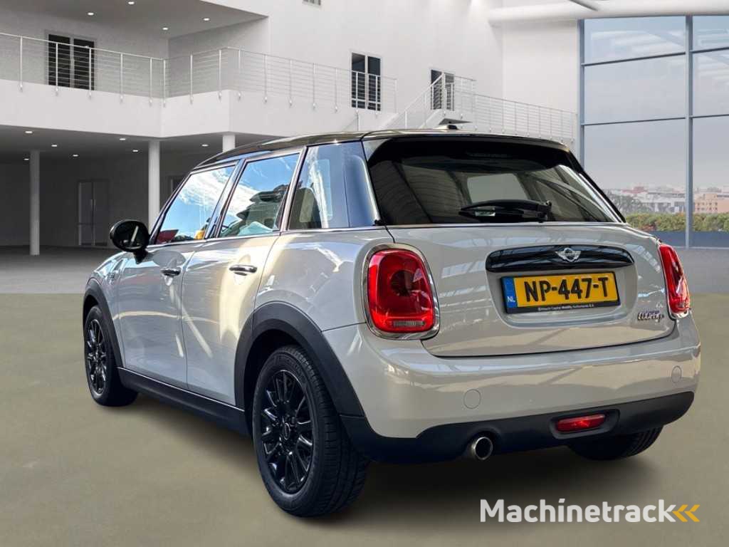 Mini - 2017 - Mini - Automatic - 1.5 Coop. D Pepp.Bns - Passenger car
