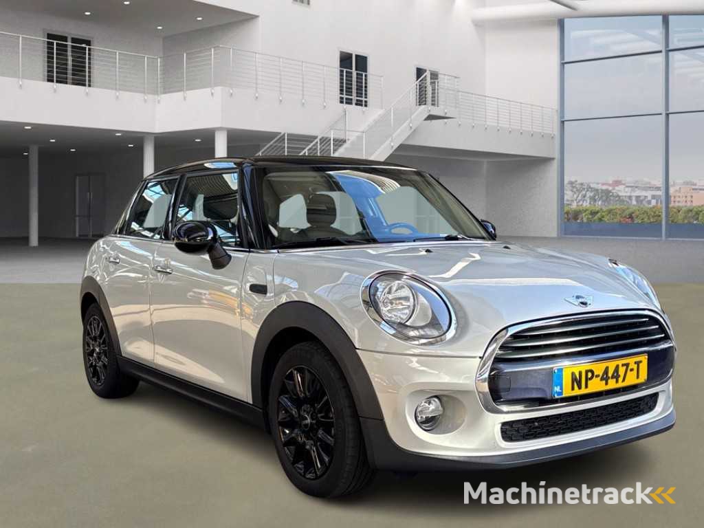 Mini - 2017 - Mini - Automatic - 1.5 Coop. D Pepp.Bns - Passenger car