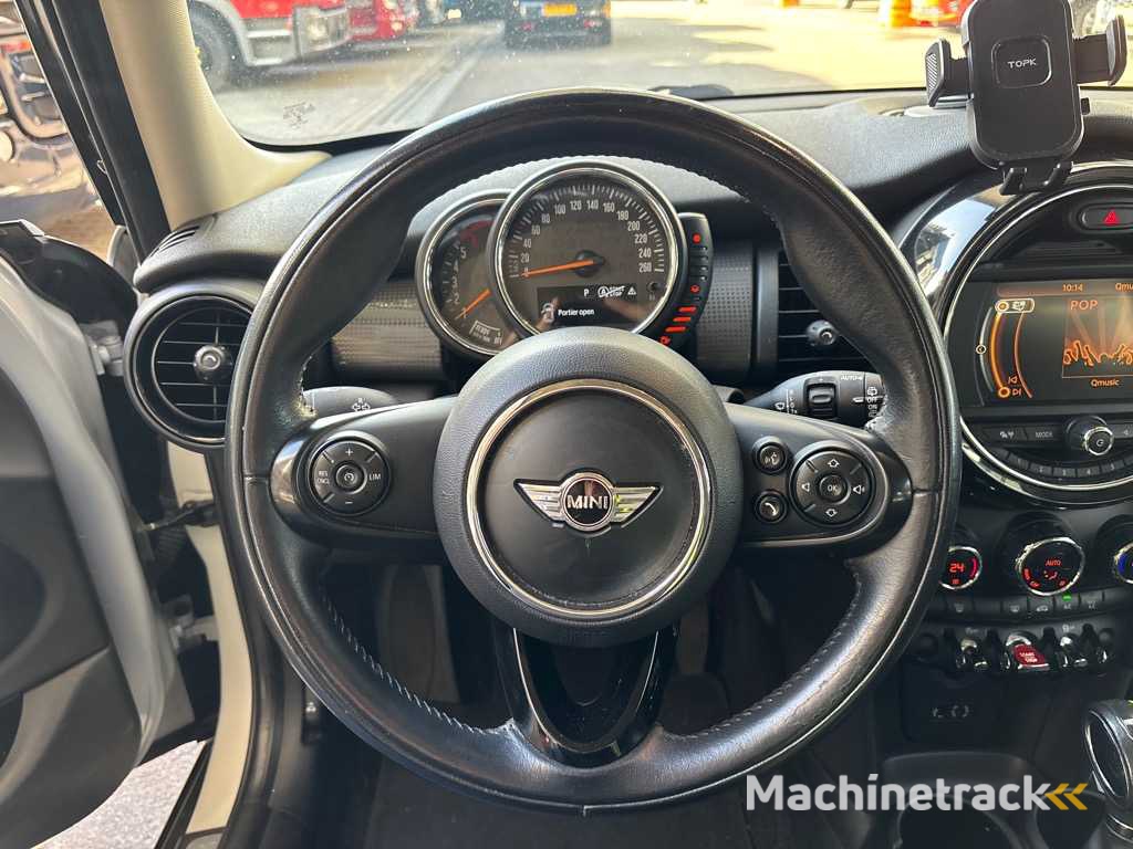 Mini - 2017 - Mini - Automatic - 1.5 Coop. D Pepp.Bns - Passenger car