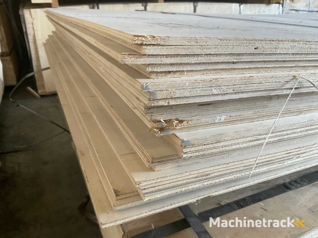 Poplar - plywood board primed 250x122x1.8 cm (15x)