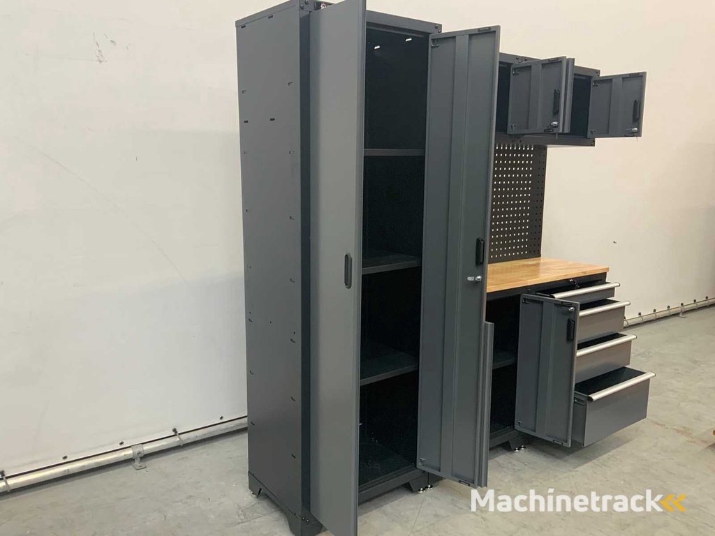 Stahlgruppe GC-01 Workbench with cabinets and storage space
