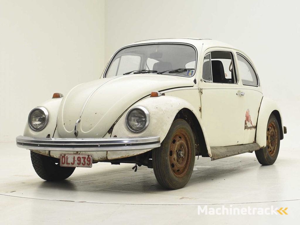 VOLKSWAGEN BEETLE 1300