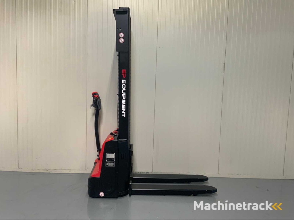 EP - EST 3,6 Meter - Stapler, Innenlader