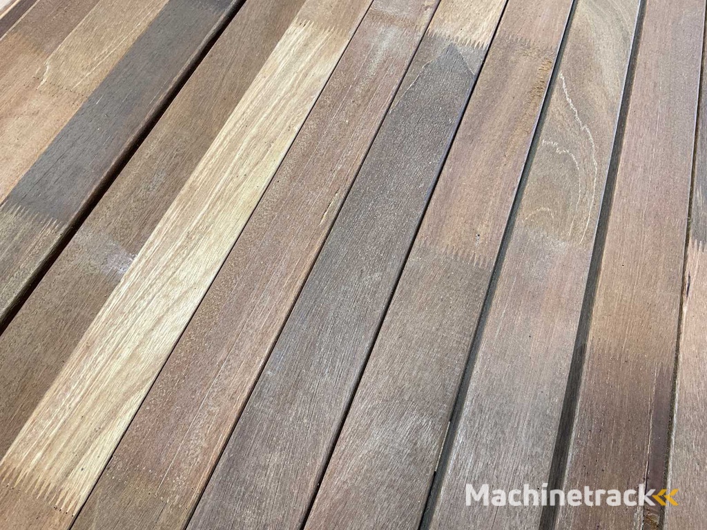 Bankirai Hartholzlineal laminiert 290x6x4 cm (70x)