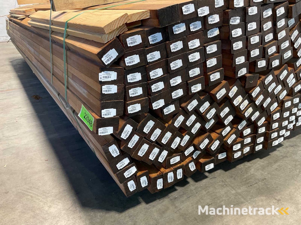 Bankirai Hartholzlineal laminiert 290x6x4 cm (70x)