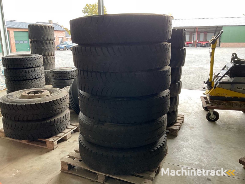 Goodyear Omnitrac MSD II LKW Reifen (6x)