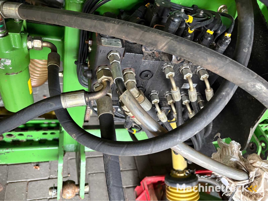 2004 Amazone ED 602-K zaaimachine