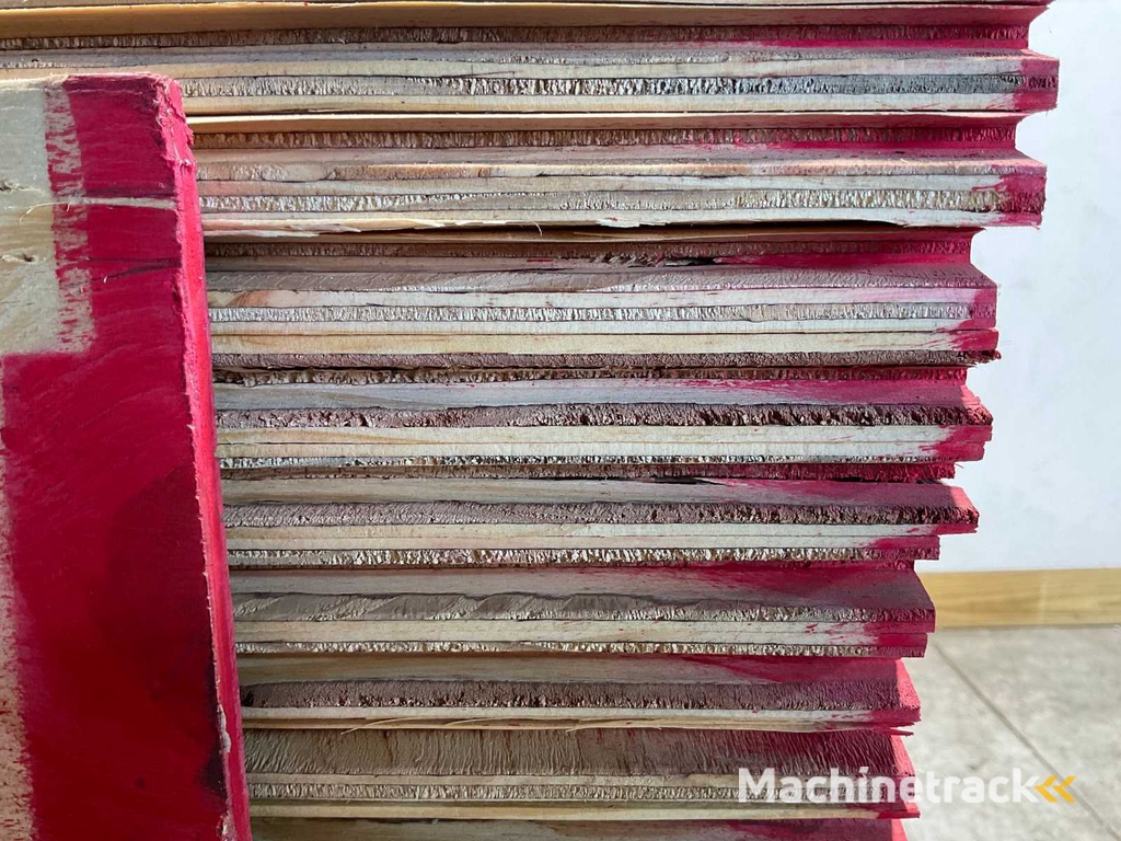 Unterlagsplatte mit Nut und Feder 2440x1220x18 mm (50x)