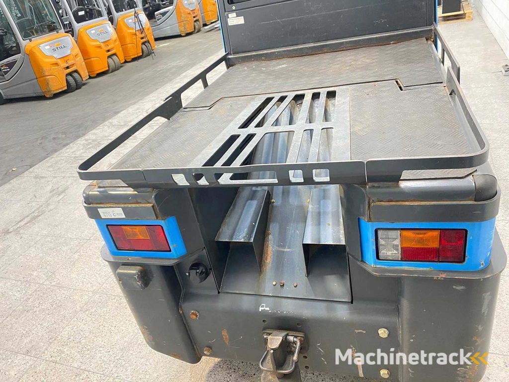 Still - 2009 - R07-25 - Industrietraktor