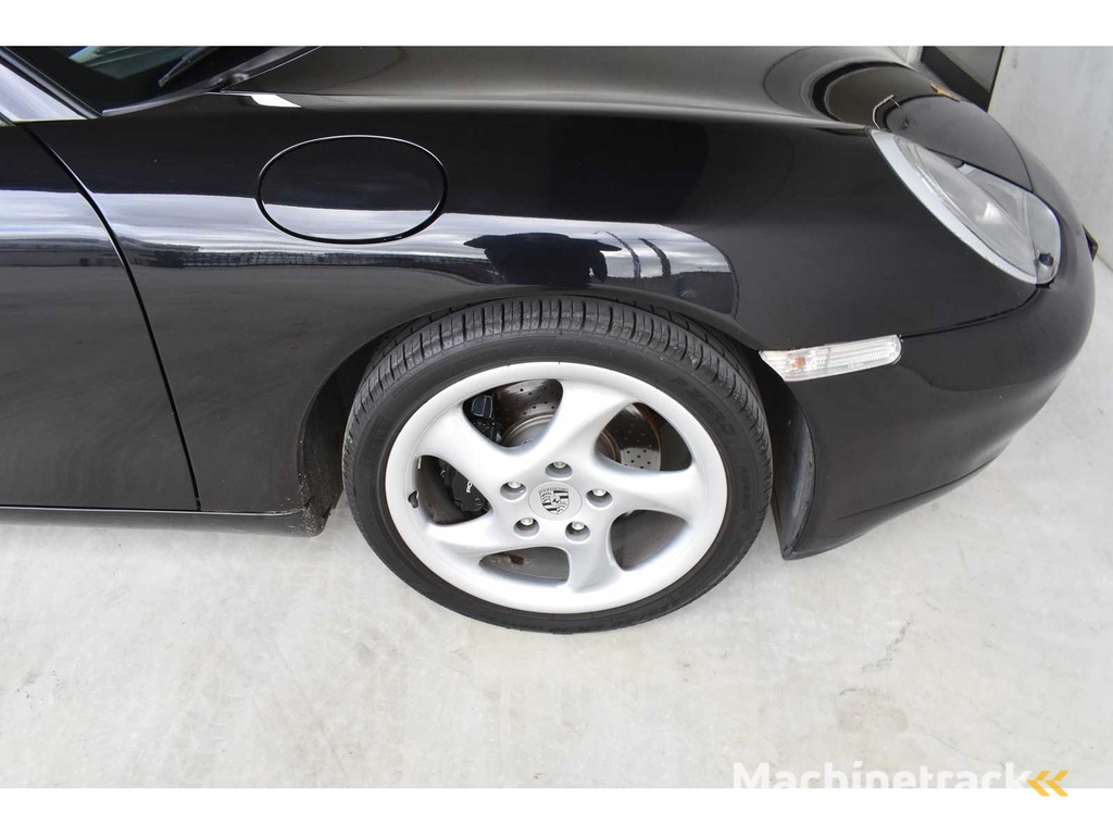 PORSCHE 911-996 CARRERA