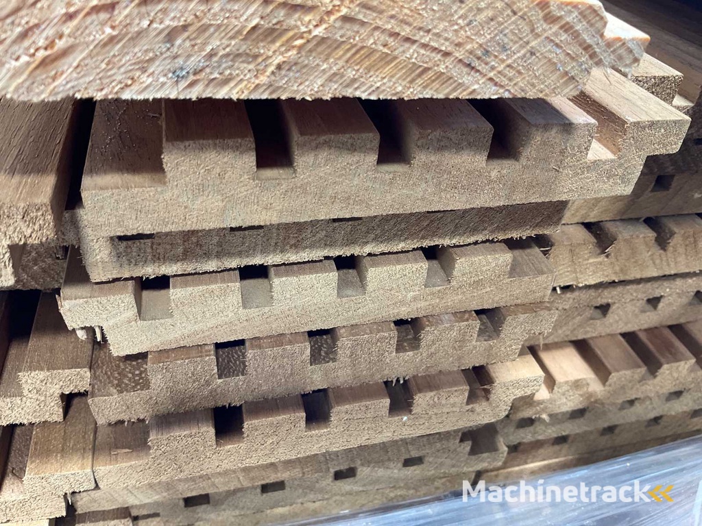 ThermoWood Ayous Rib5 Verkleidung 300x13,8x2,1 cm (50x)