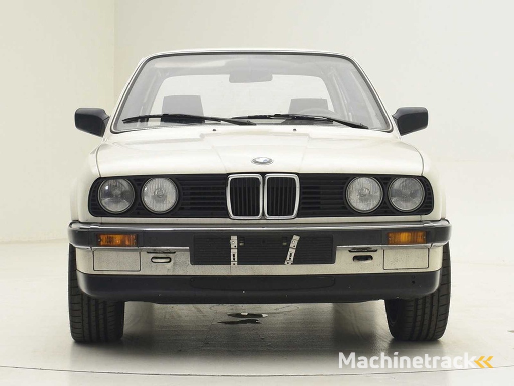 BMW 316 E30