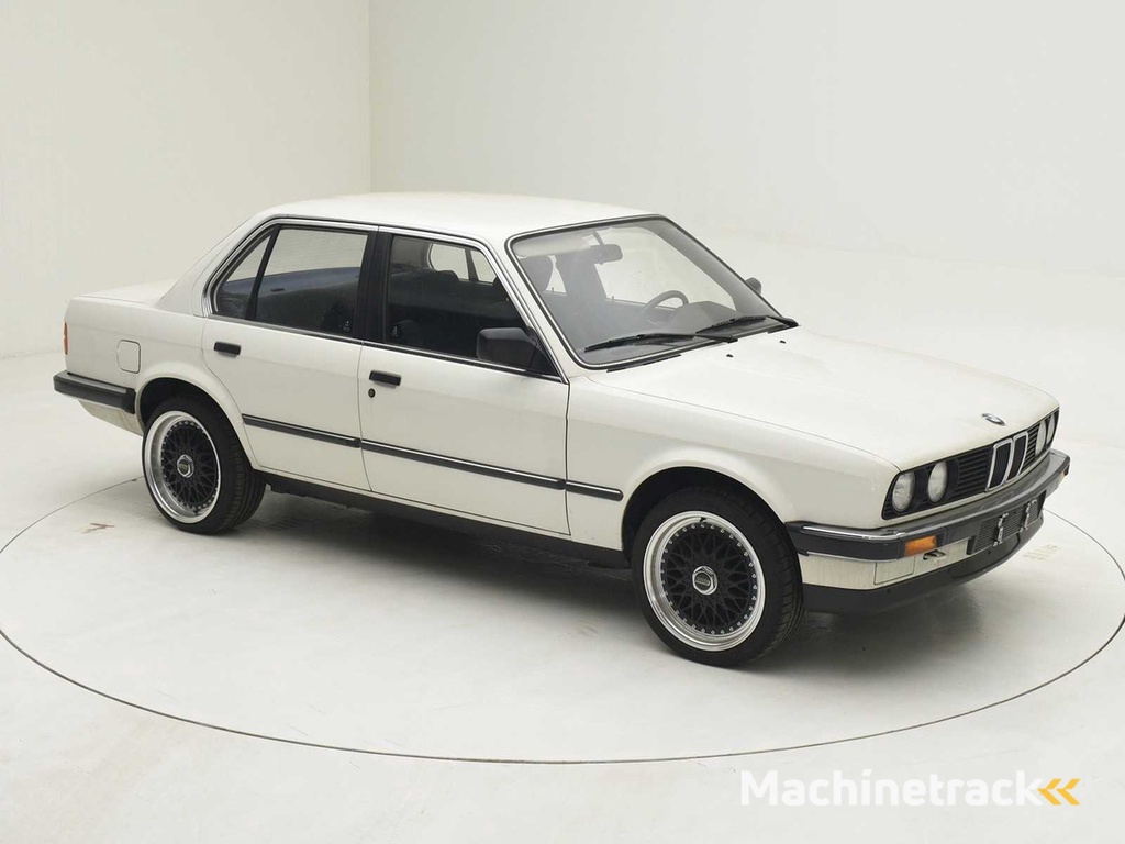BMW 316 E30