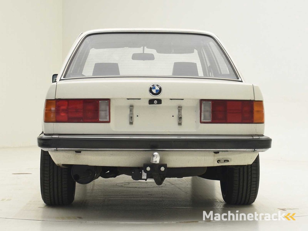 BMW 316 E30