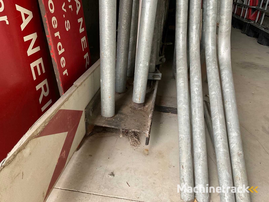 Charge von Verkehrsschildern